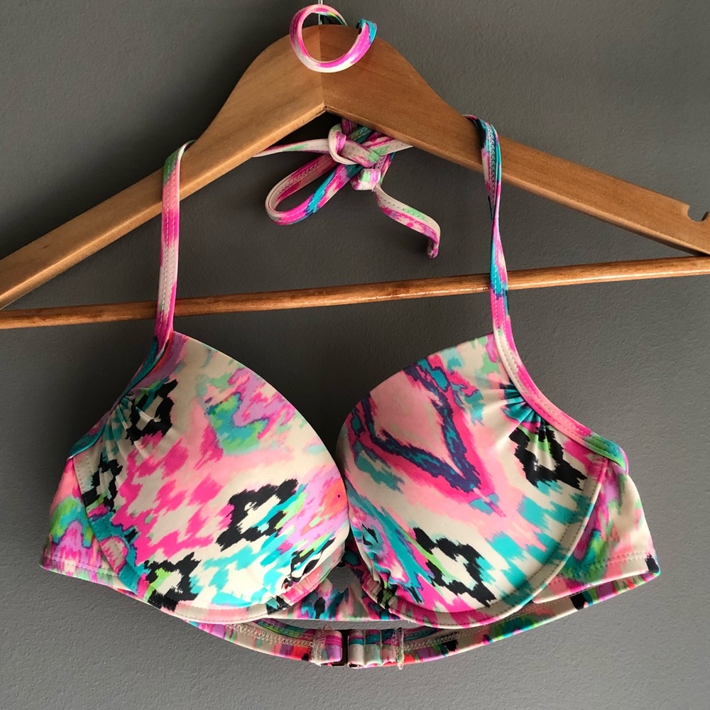 Xhilaration padded halter bikini top